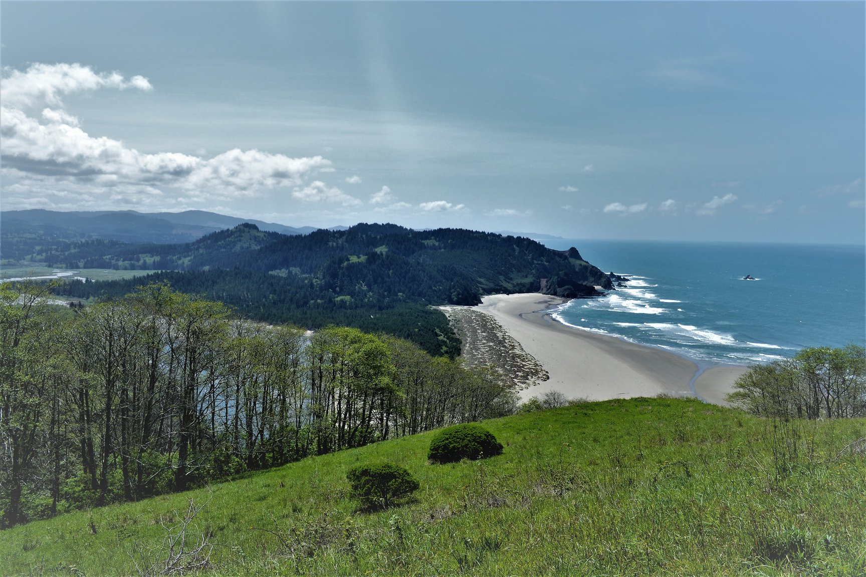 Oregon coast headlands and ocean, part of the Oregon Coast Trail backpacking route
