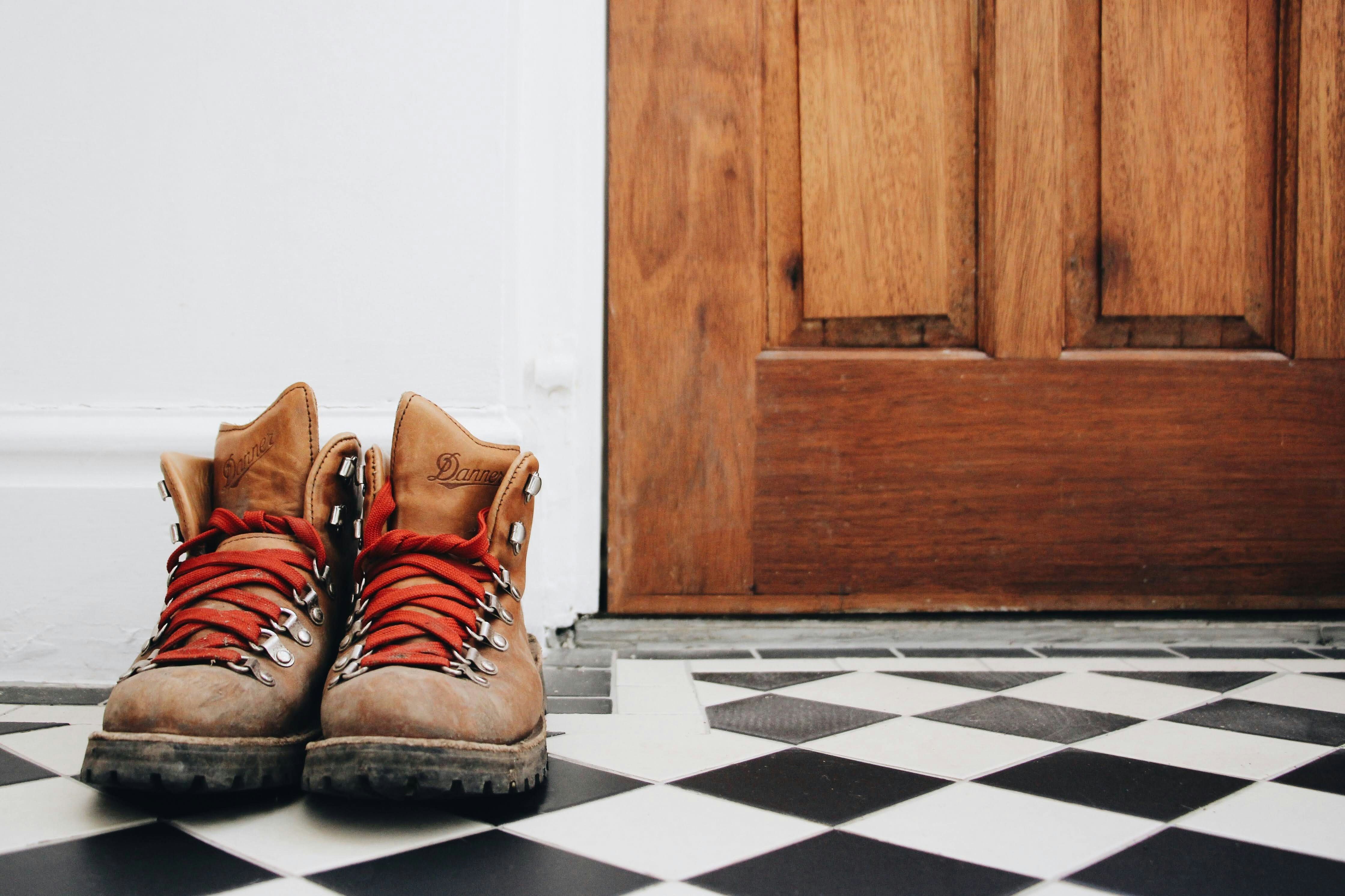 Best hiking boots for women on Oregon trail